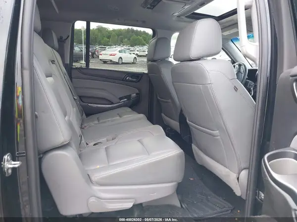 1GNSKHKC5HR268159 2017 CHEVROLET SUBURBAN - Image 8