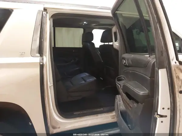 1GNSKHKC5HR351087 2017 CHEVROLET SUBURBAN - Image 8