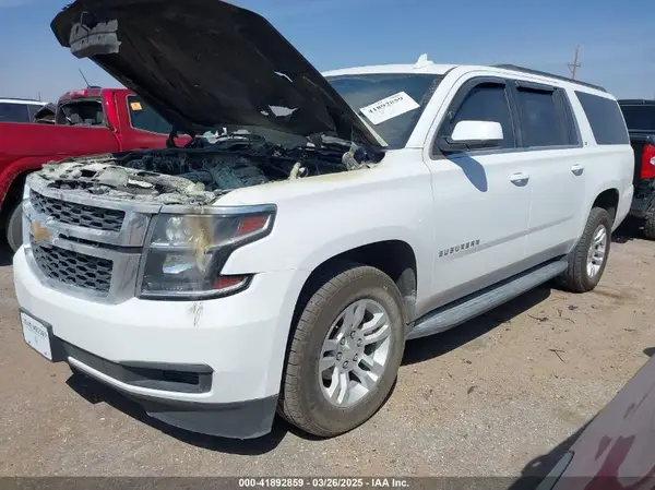 1GNSKHKC5JR104240 2018 CHEVROLET SUBURBAN - Image 2