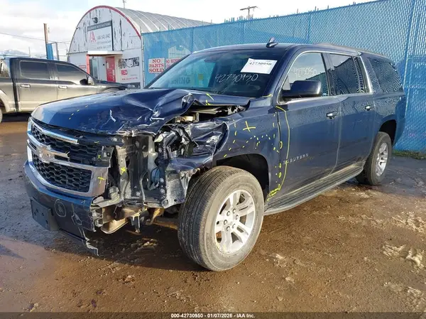 1GNSKHKC5JR171162 2018 CHEVROLET SUBURBAN - Image 2