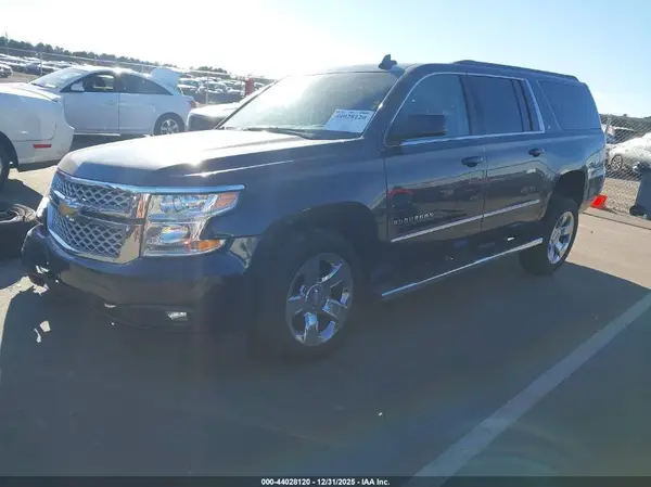 1GNSKHKC5JR173817 2018 CHEVROLET SUBURBAN - Image 2