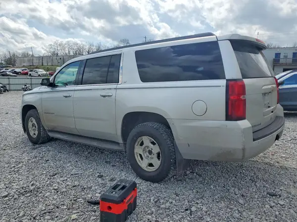 1GNSKHKC5JR242893 2018 CHEVROLET SUBURBAN - Image 2