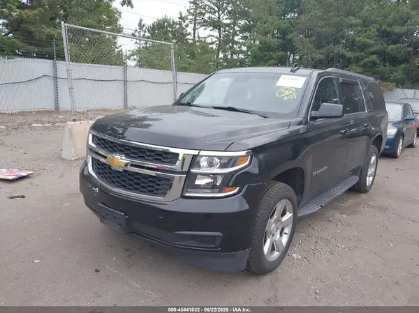 1GNSKHKC5JR251576 2018 CHEVROLET SUBURBAN - Image 2
