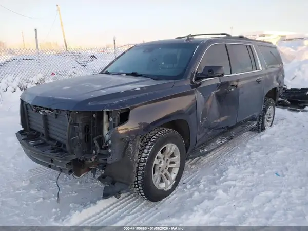 1GNSKHKC5JR269687 2018 CHEVROLET SUBURBAN - Image 2