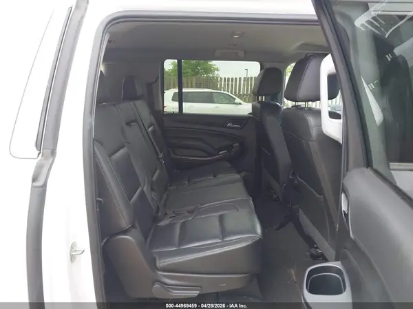 1GNSKHKC5KR175343 2019 CHEVROLET SUBURBAN - Image 8