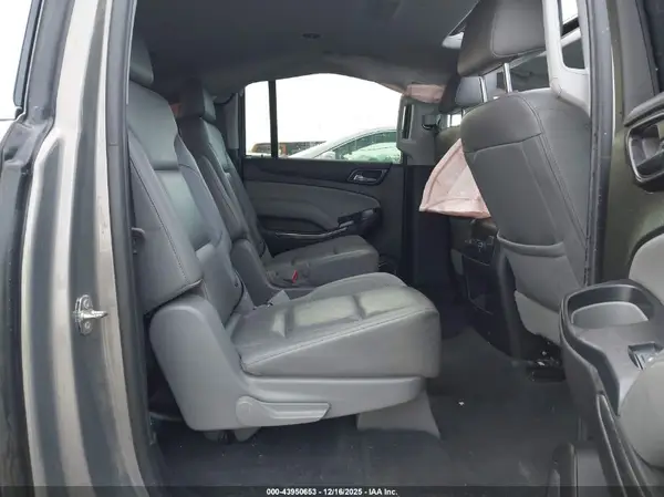 1GNSKHKC5KR199738 2019 CHEVROLET SUBURBAN - Image 8