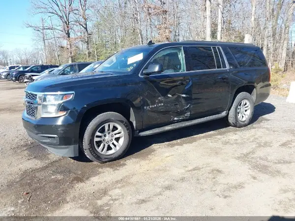 1GNSKHKC5KR201794 2019 CHEVROLET SUBURBAN - Image 2
