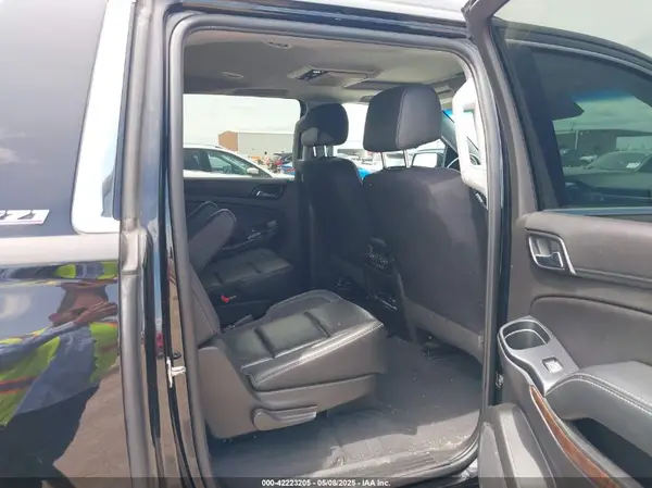 1GNSKHKC5KR266175 2019 CHEVROLET SUBURBAN - Image 8