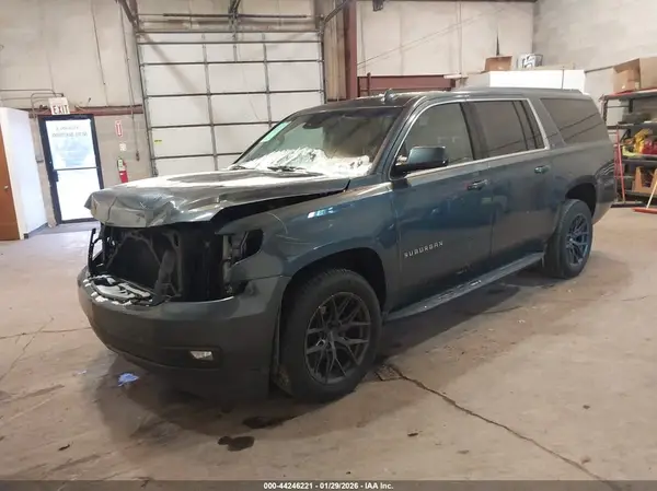 1GNSKHKC5KR283235 2019 CHEVROLET SUBURBAN - Image 2