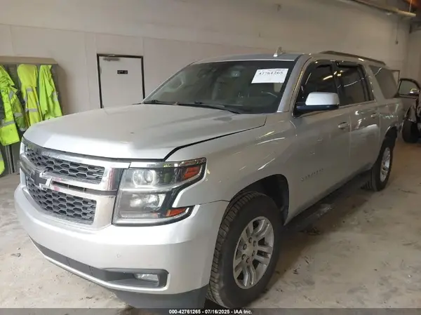 1GNSKHKC5KR312085 2019 CHEVROLET SUBURBAN - Image 2