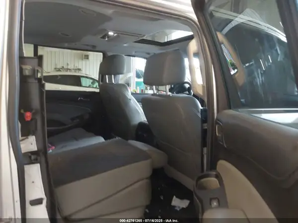 1GNSKHKC5KR312085 2019 CHEVROLET SUBURBAN - Image 8