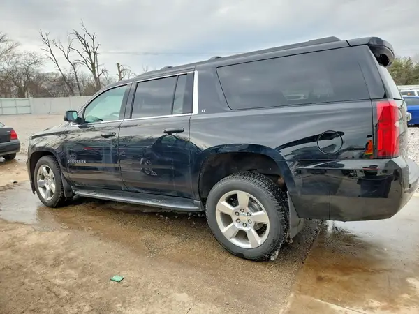 1GNSKHKC5KR332904 2019 CHEVROLET SUBURBAN - Image 2