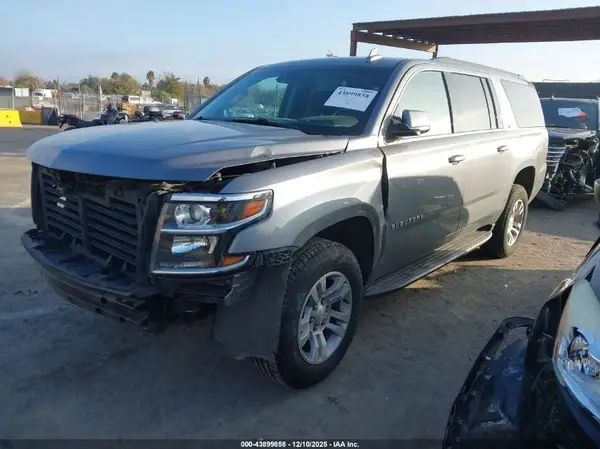 1GNSKHKC5KR364199 2019 CHEVROLET SUBURBAN - Image 2