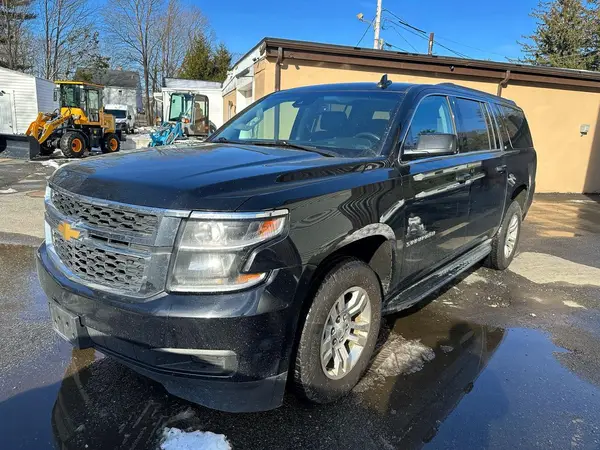 1GNSKHKC5KR365739 2019 CHEVROLET SUBURBAN - Image 2