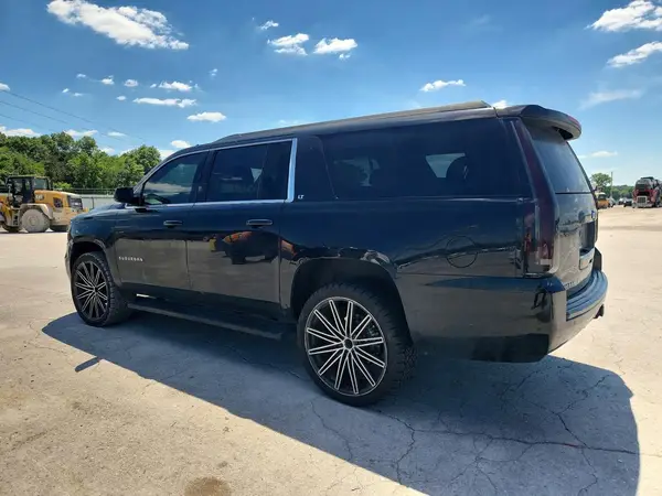 1GNSKHKC6GR121931 2016 CHEVROLET SUBURBAN - Image 2