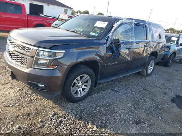 1GNSKHKC6GR159918 2016 CHEVROLET SUBURBAN - Image 2