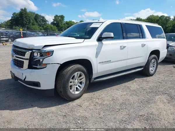 1GNSKHKC6GR248713 2016 CHEVROLET SUBURBAN - Image 2