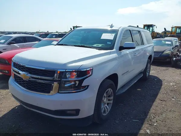 1GNSKHKC6HR170600 2017 CHEVROLET SUBURBAN - Image 2