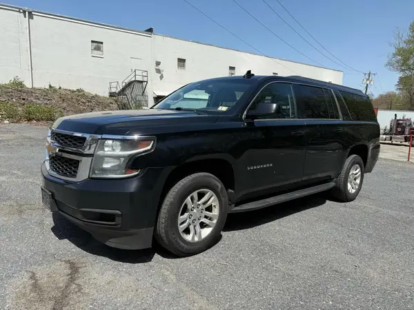 1GNSKHKC6HR17735 2017 CHEVROLET SUBURBAN - Image 2