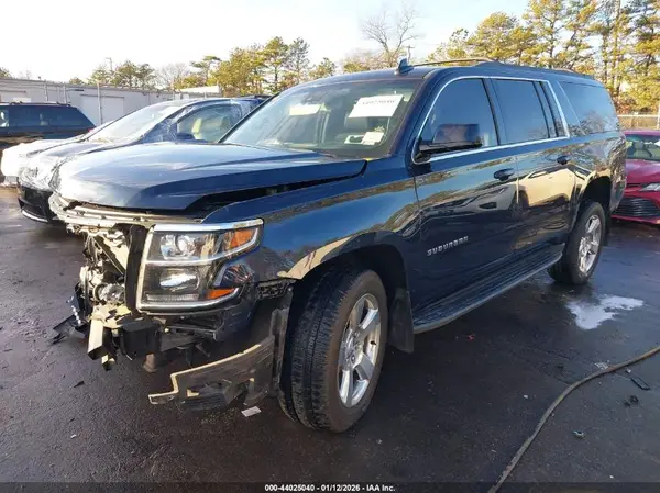 1GNSKHKC6HR200050 2017 CHEVROLET SUBURBAN - Image 2