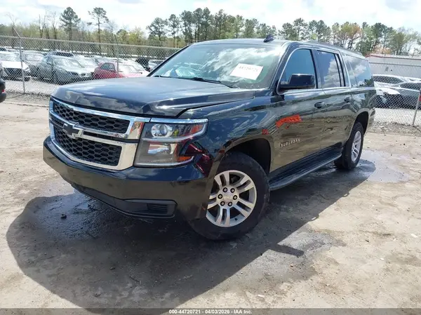 1GNSKHKC6HR209668 2017 CHEVROLET SUBURBAN - Image 2