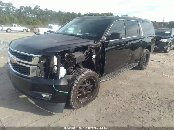 1GNSKHKC6HR270390 2017 CHEVROLET SUBURBAN - Image 2
