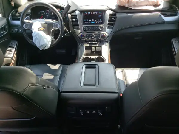 1GNSKHKC6HR330247 2017 CHEVROLET SUBURBAN - Image 8