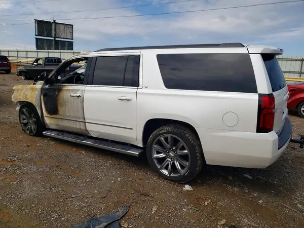 1GNSKHKC6HR332550 2017 CHEVROLET SUBURBAN - Image 2