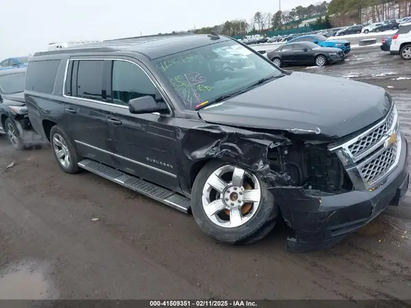 1GNSKHKC6HR398368 2017 CHEVROLET SUBURBAN - Image 1