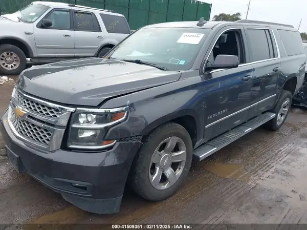 1GNSKHKC6HR398368 2017 CHEVROLET SUBURBAN - Image 2