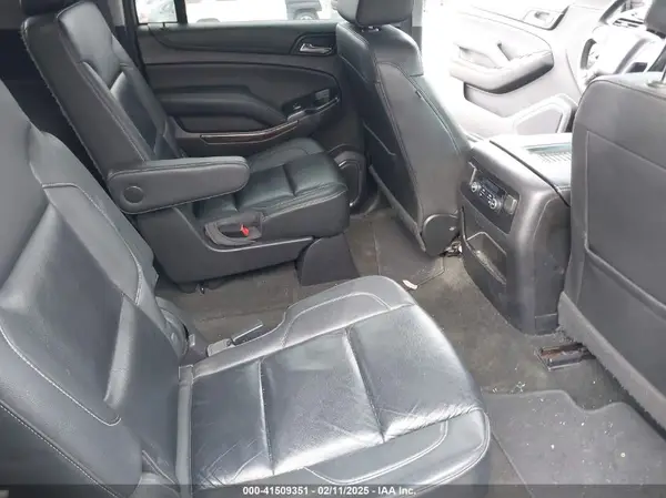 1GNSKHKC6HR398368 2017 CHEVROLET SUBURBAN - Image 8