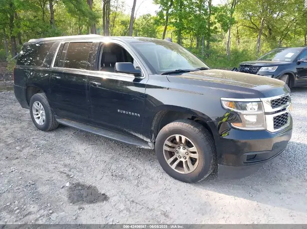 1GNSKHKC6JR105705 2018 CHEVROLET SUBURBAN - Image 1