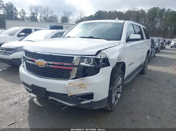 1GNSKHKC6JR209952 2018 CHEVROLET SUBURBAN - Image 2
