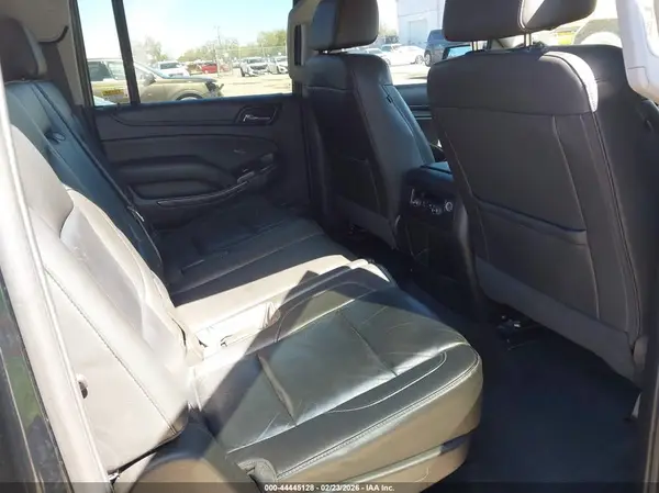 1GNSKHKC6JR237153 2018 CHEVROLET SUBURBAN - Image 8