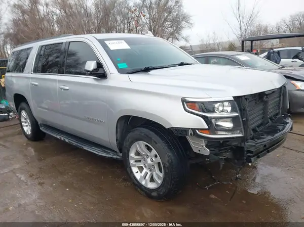 1GNSKHKC6JR276597 2018 CHEVROLET SUBURBAN - Image 1
