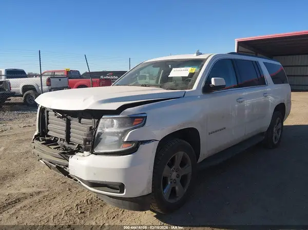 1GNSKHKC6JR319948 2018 CHEVROLET SUBURBAN - Image 2
