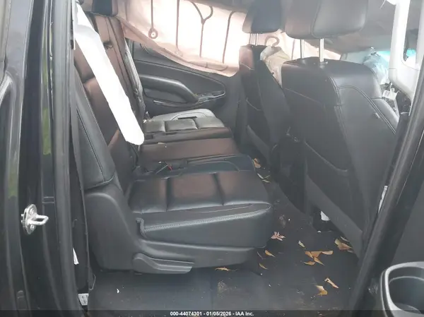 1GNSKHKC6KR125860 2019 CHEVROLET SUBURBAN - Image 8