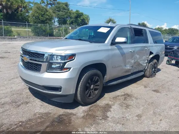 1GNSKHKC6KR168384 2019 CHEVROLET SUBURBAN - Image 2