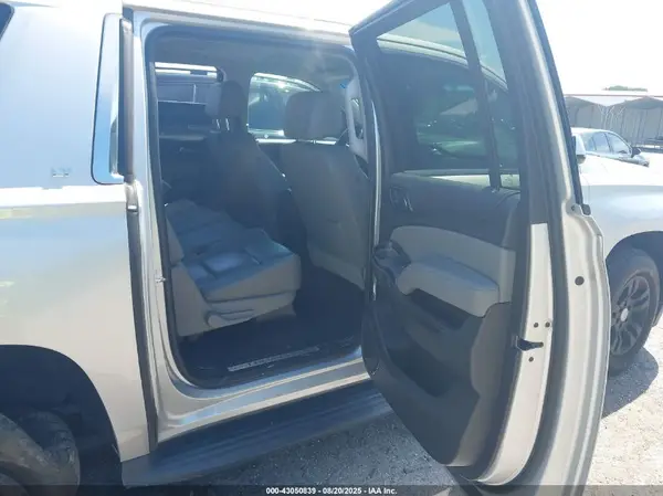 1GNSKHKC6KR168384 2019 CHEVROLET SUBURBAN - Image 8