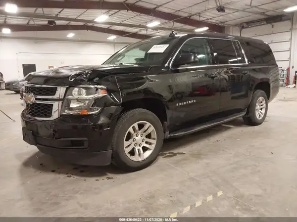 1GNSKHKC6LR182383 2020 CHEVROLET SUBURBAN - Image 2