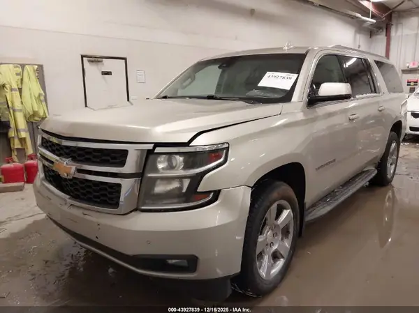 1GNSKHKC7GR126135 2016 CHEVROLET SUBURBAN - Image 2