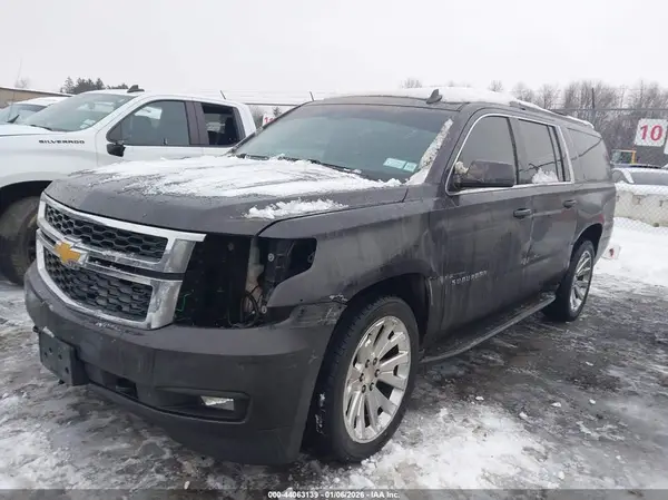 1GNSKHKC7GR194452 2016 CHEVROLET SUBURBAN - Image 2