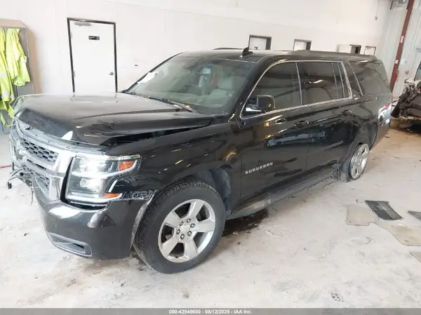 1GNSKHKC7GR261342 2016 CHEVROLET SUBURBAN - Image 2