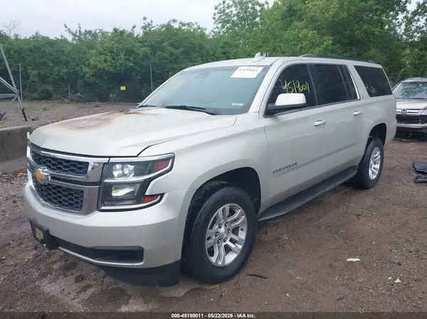 1GNSKHKC7GR352983 2016 CHEVROLET SUBURBAN - Image 2