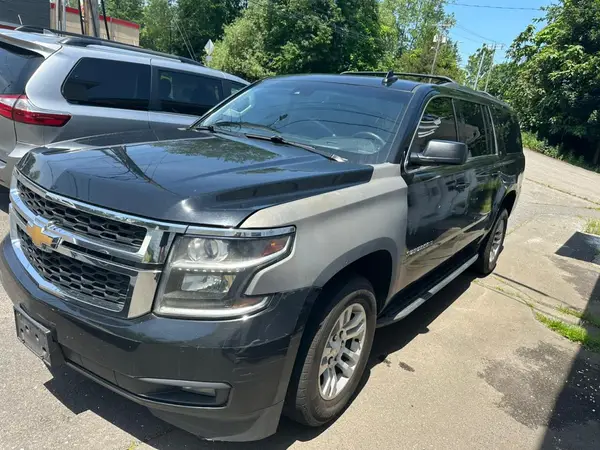1GNSKHKC7GR468264 2016 CHEVROLET SUBURBAN - Image 1