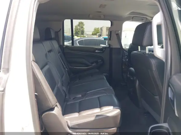 1GNSKHKC7HR112320 2017 CHEVROLET SUBURBAN - Image 8
