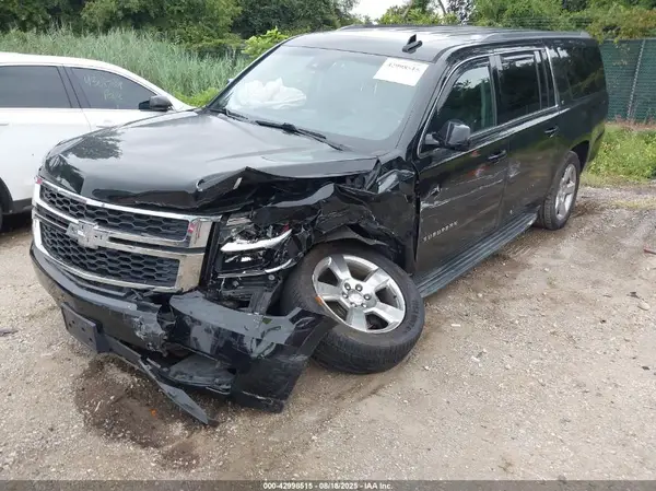 1GNSKHKC7HR183288 2017 CHEVROLET SUBURBAN - Image 2