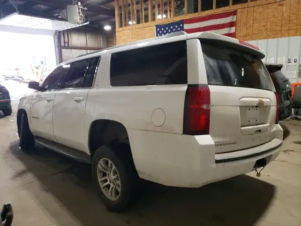 1GNSKHKC7HR275422 2017 CHEVROLET SUBURBAN - Image 2
