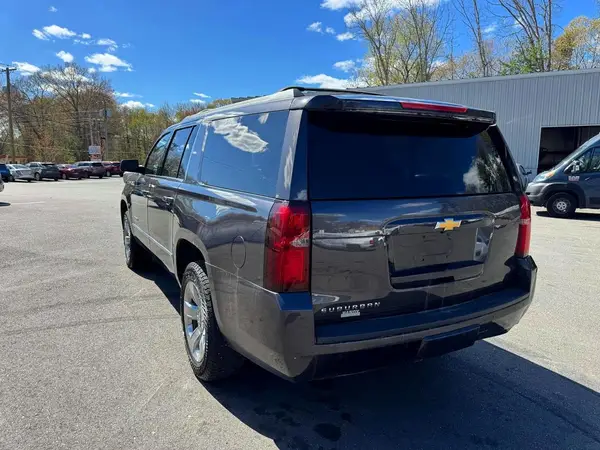 1GNSKHKC7HR354038 2017 CHEVROLET SUBURBAN - Image 2