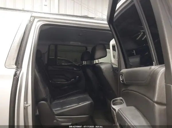1GNSKHKC7JR109584 2018 CHEVROLET SUBURBAN - Image 8
